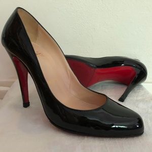 Christian Louboutin Black Patent Pumps/Heels 37.5